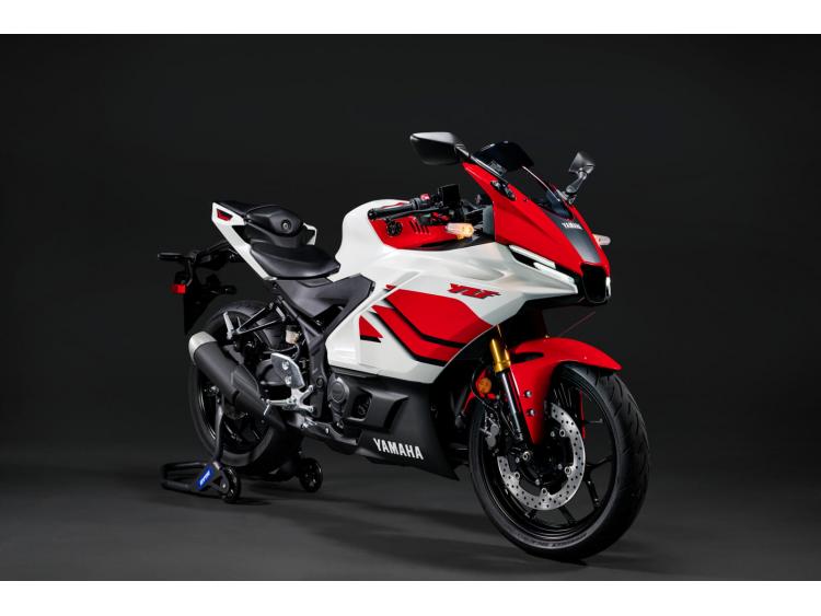 YAMAHA YZF-R3