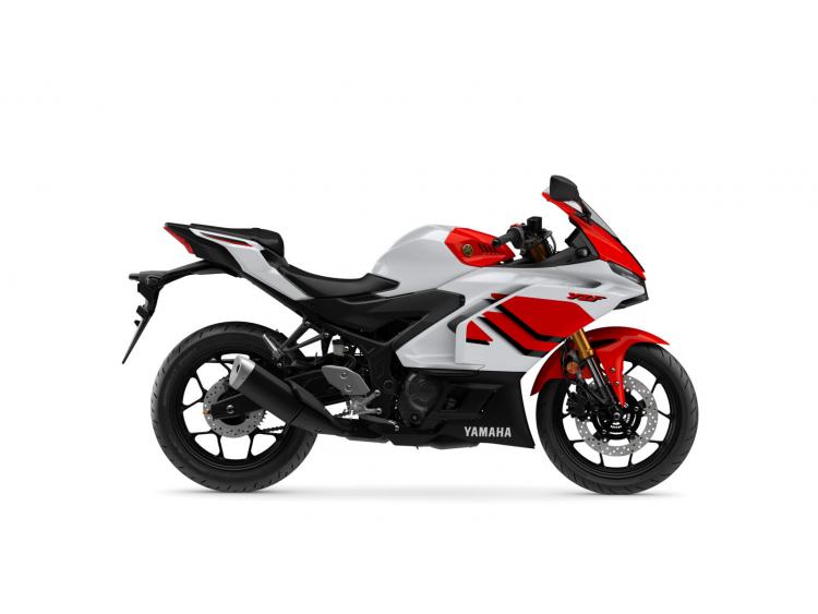 YAMAHA YZF-R3