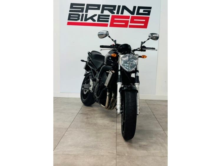 YAMAHA FZ6 (98CV)