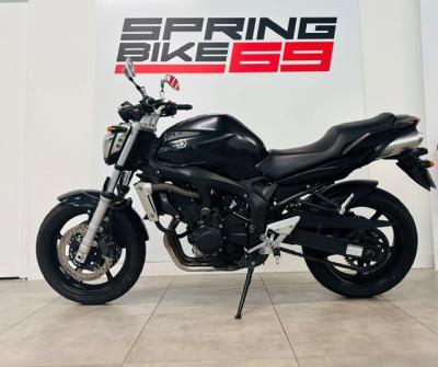 YAMAHA FZ6 (98CV)