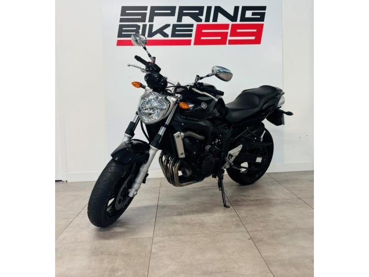 YAMAHA FZ6 (98CV)