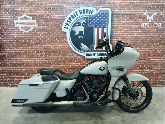 HARLEY-DAVIDSON TOURING ROAD GLIDE 1923 CVO