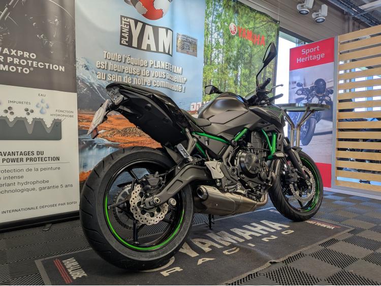 KAWASAKI Z650 GARANTIE CONSTRUCTEUR AVRIL 2028
