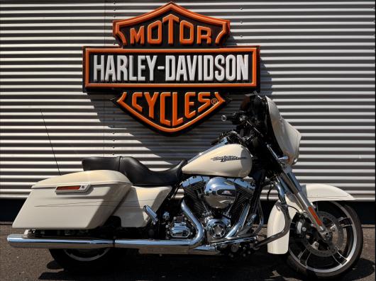 HARLEY-DAVIDSON TOURING STREET GLIDE 1690