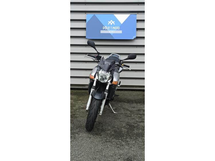SUZUKI GSR 600