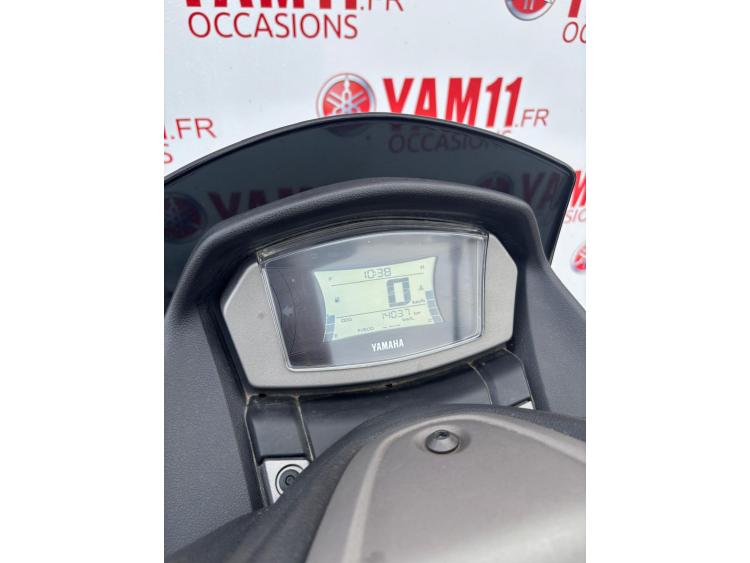 YAMAHA NMAX 125