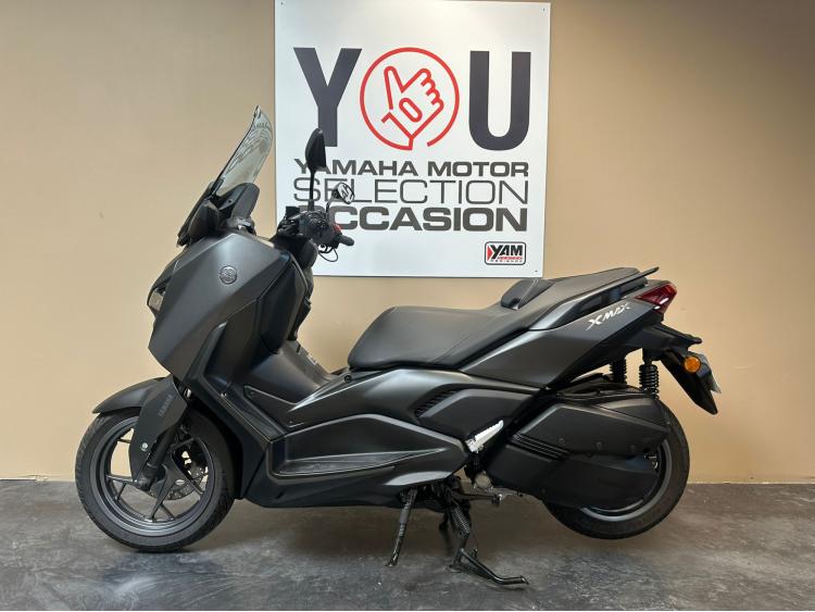 YAMAHA XMAX 300