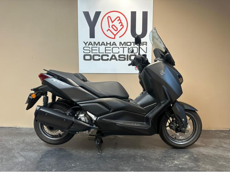 YAMAHA XMAX 300