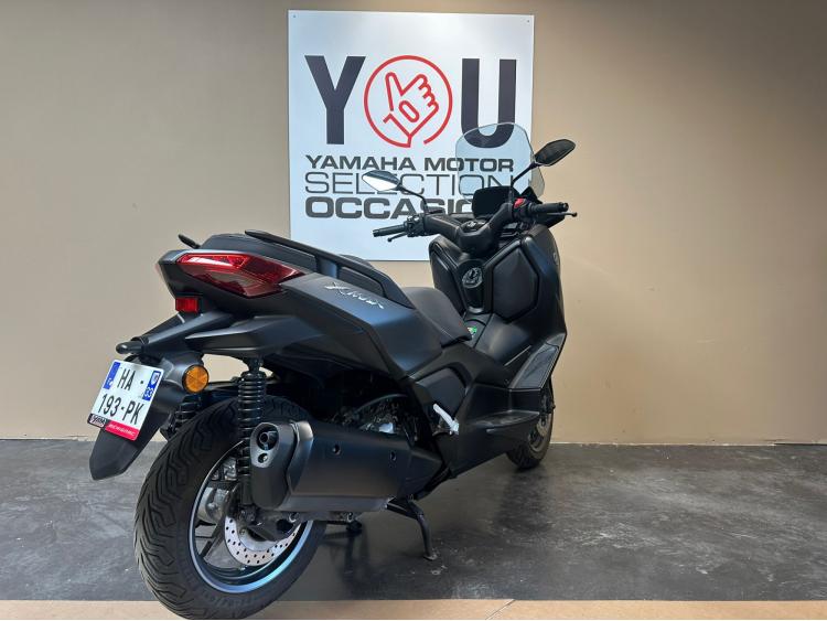 YAMAHA XMAX 300