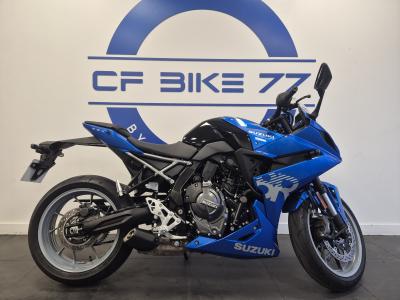 SUZUKI GSX-8R