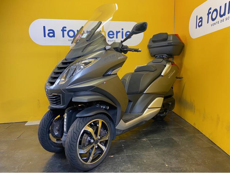 PEUGEOT METROPOLIS 400