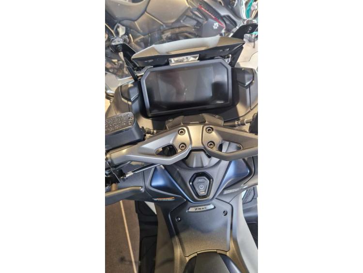 YAMAHA XP T-MAX 560 garantie 12 mois
