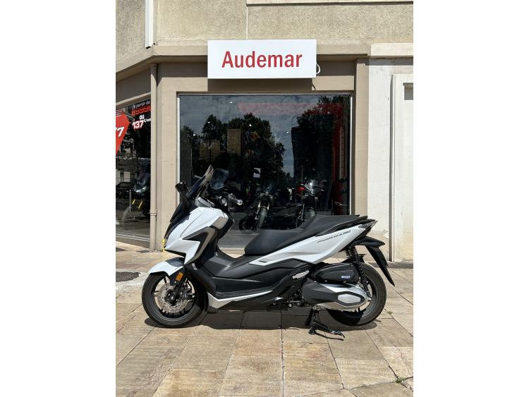 HONDA NSS FORZA 350