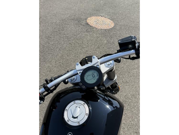 BENDA MOTO AVENGERS 125