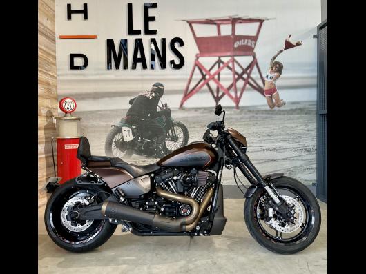 HARLEY-DAVIDSON SOFTAIL FXDR 1868