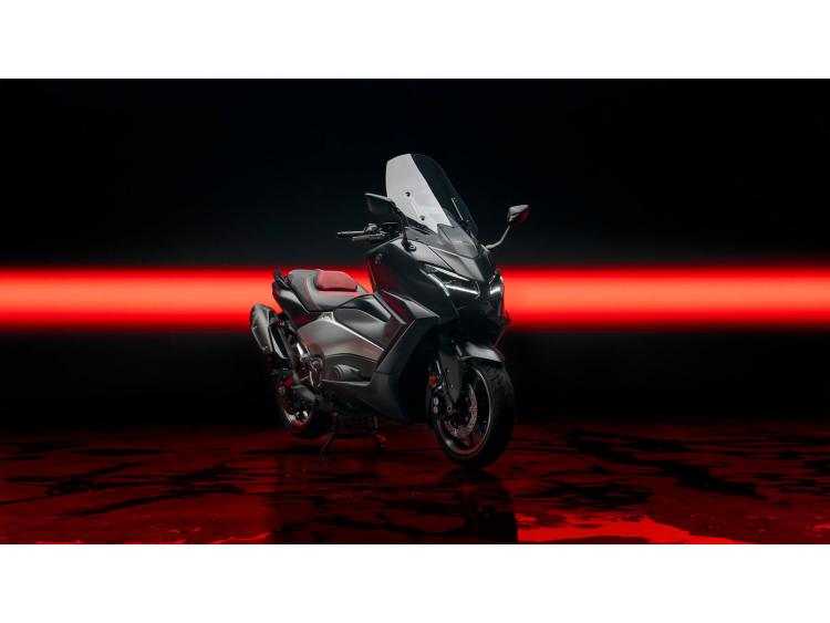 YAMAHA TMAX 560 BLACK MAX édition spéciale 25eme Anniversaire