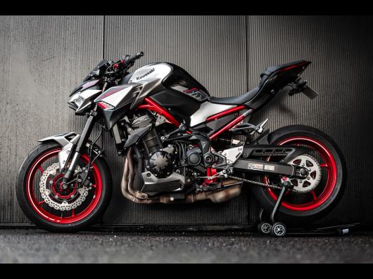 KAWASAKI Z 900