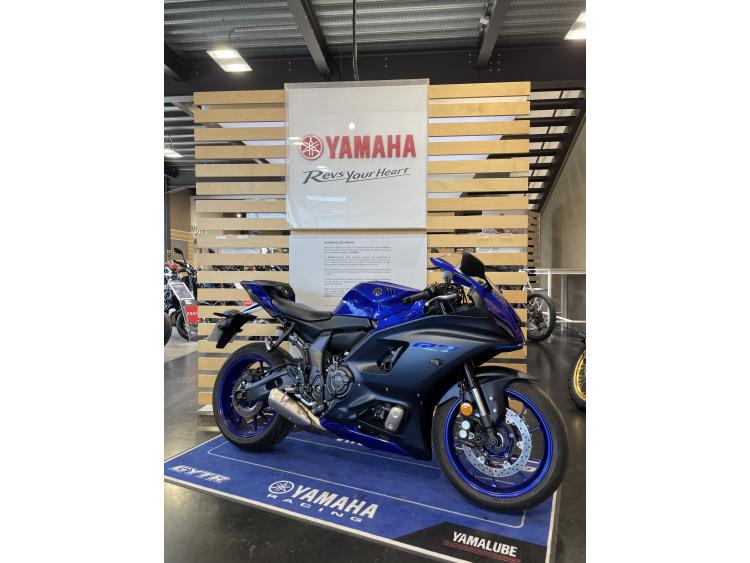 YAMAHA R7 A2