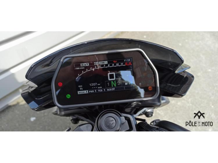 YAMAHA MT-10