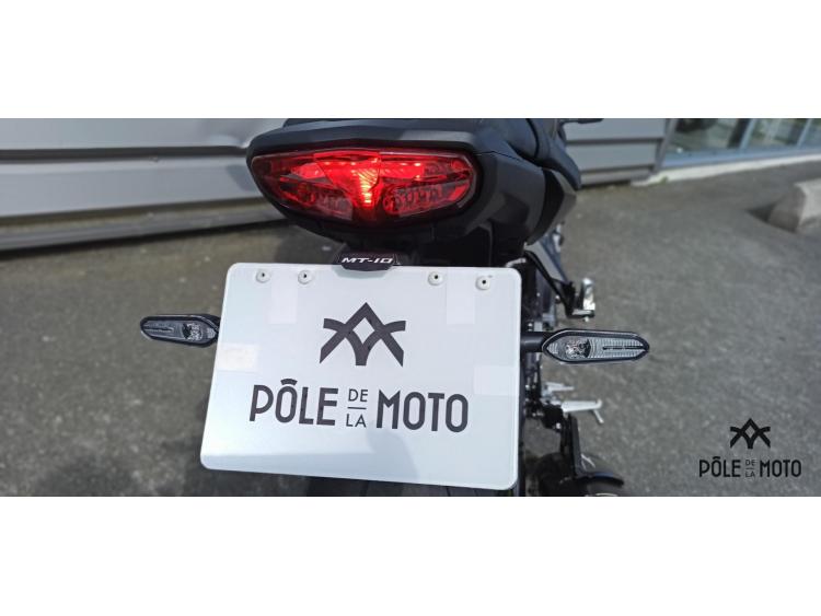 YAMAHA MT-10