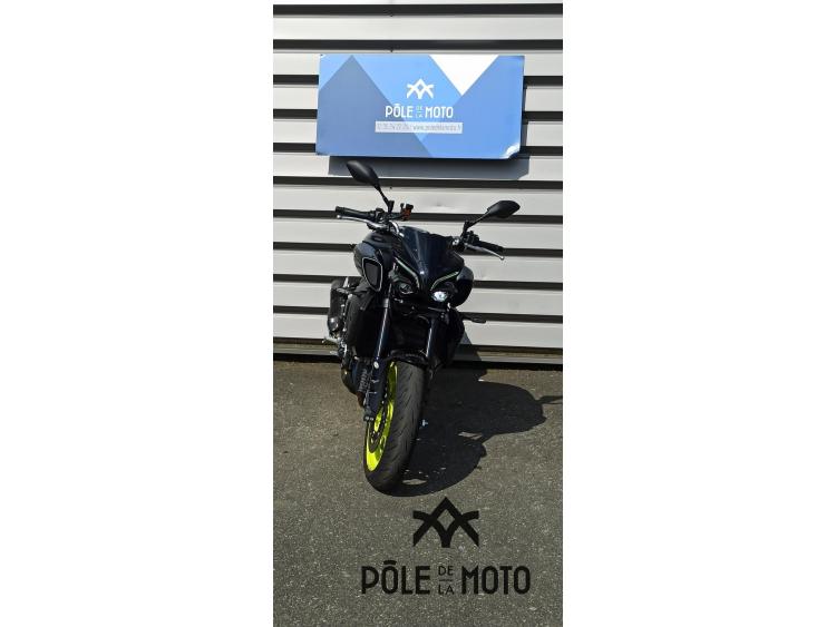 YAMAHA MT-10