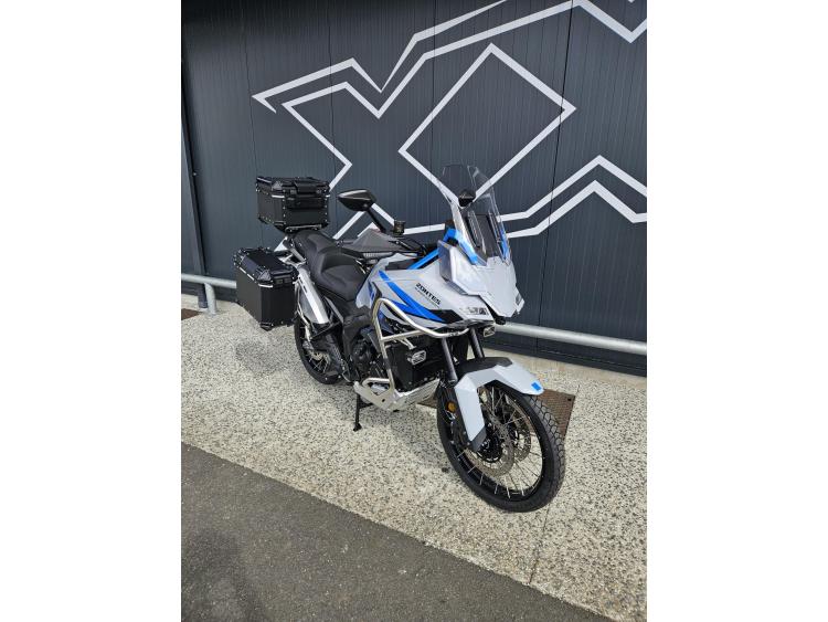 ZONTES 703 adventure bagagerie crash bar et feu additionnel inclus Bleu ou Gris 