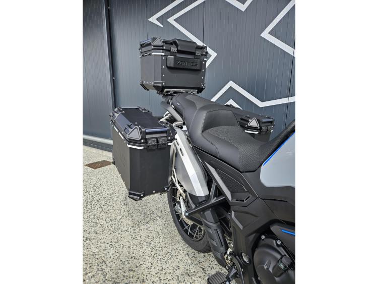 ZONTES 703 adventure bagagerie crash bar et feu additionnel inclus Bleu ou Gris 