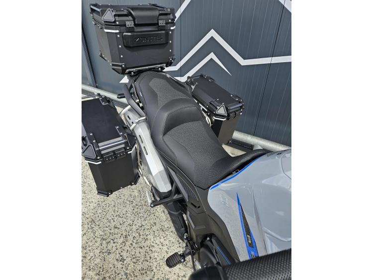 ZONTES 703 adventure bagagerie crash bar et feu additionnel inclus Bleu ou Gris 