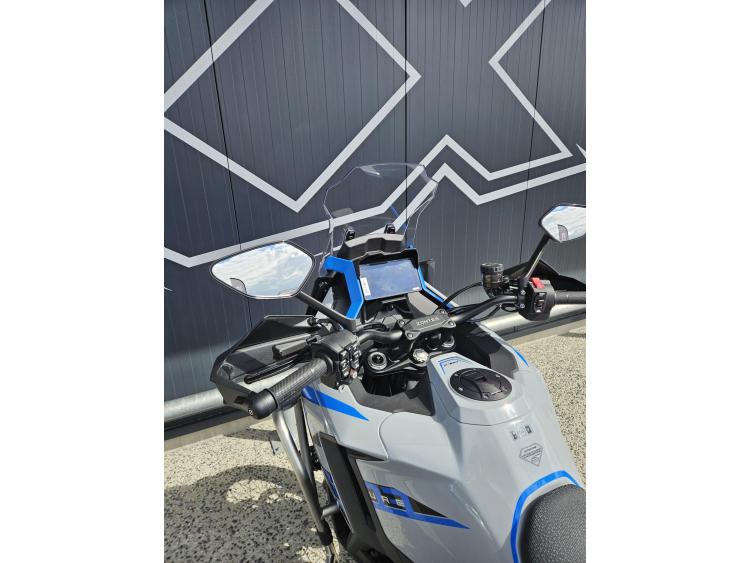 ZONTES 703 adventure bagagerie crash bar et feu additionnel inclus Bleu ou Gris 