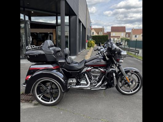 HARLEY-DAVIDSON TRIKE TRI GLIDE 1923 CVO