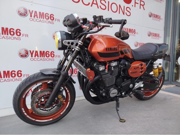 YAMAHA XJR 1300