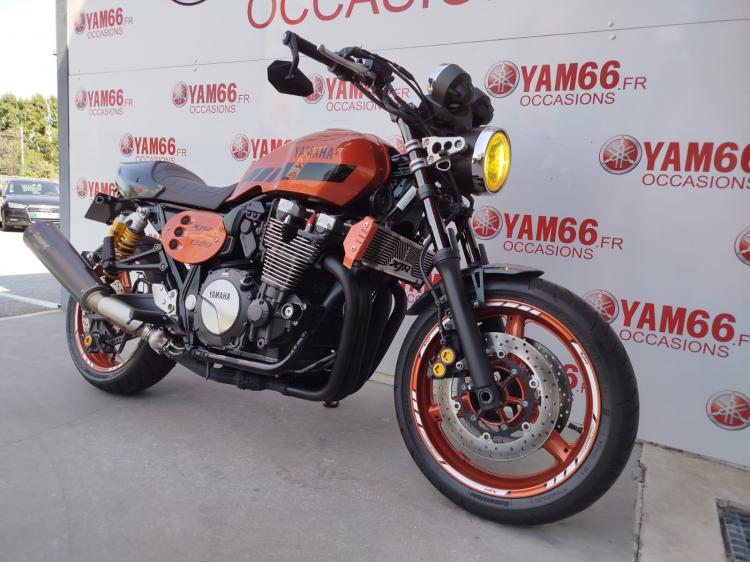 YAMAHA XJR 1300