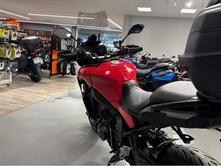 YAMAHA TRACER 900