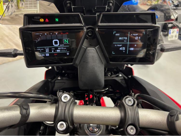 YAMAHA TRACER 900