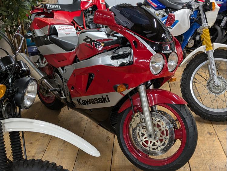 KAWASAKI ZXR 750 STINGER H2