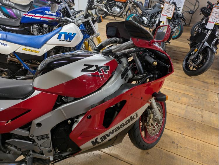 KAWASAKI ZXR 750 STINGER H2