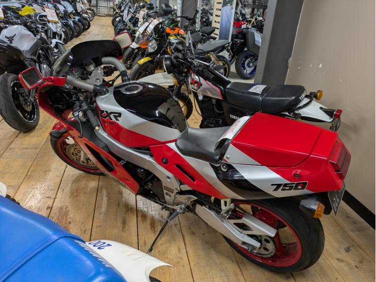 KAWASAKI ZXR 750 STINGER H2