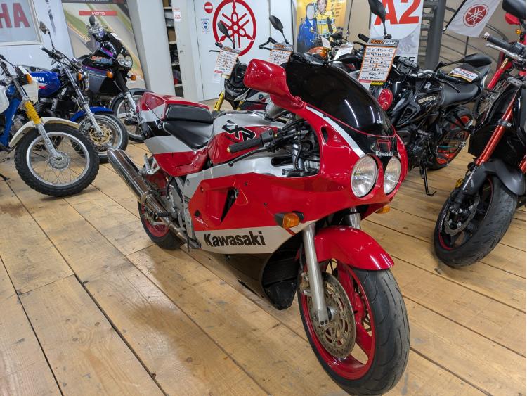 KAWASAKI ZXR 750 STINGER H2