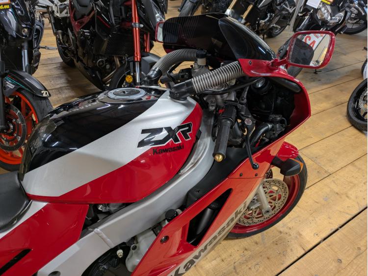 KAWASAKI ZXR 750 STINGER H2