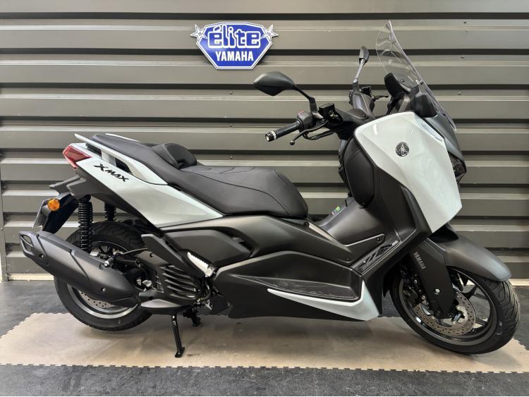 YAMAHA XMAX 125 TECH MAX 2025 - Livraison