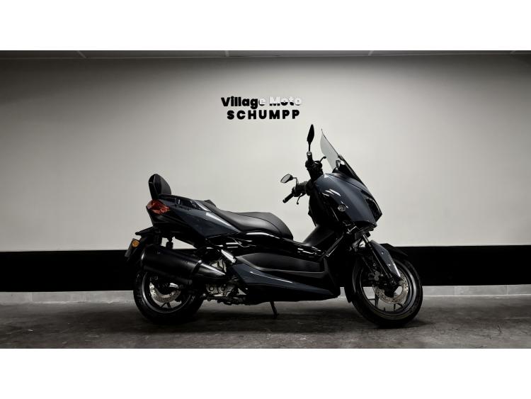 YAMAHA XMAX 300 Tech Max