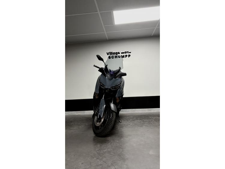 YAMAHA XMAX 300 Tech Max