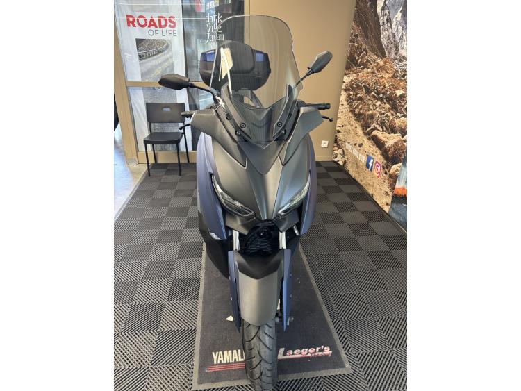YAMAHA XMAX 125