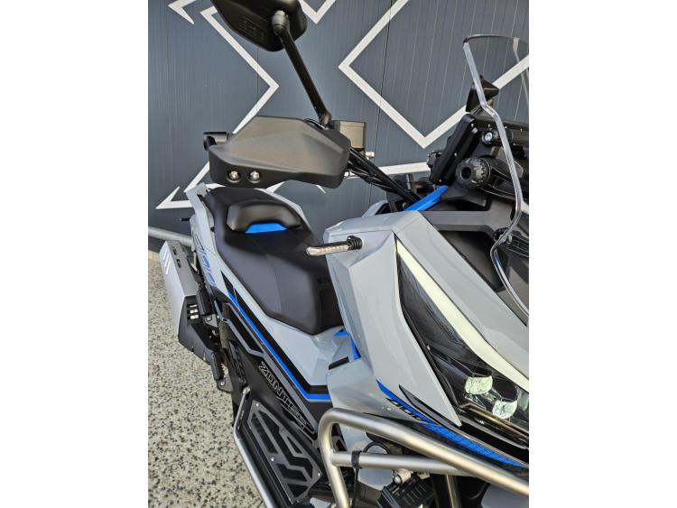 ZONTES 368G Dispo Blanc/bleu ou Vert 