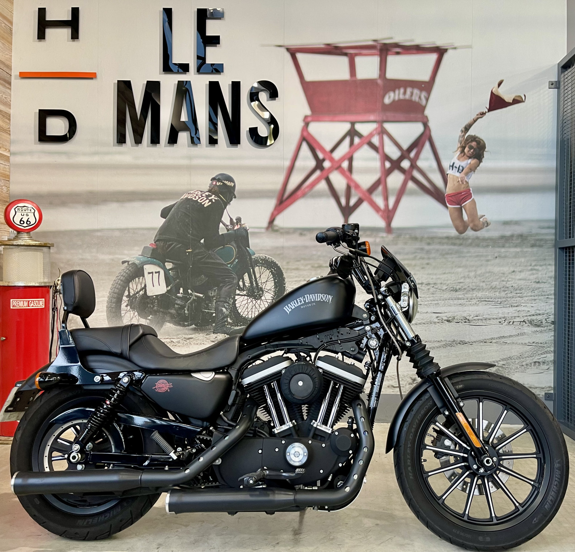 HARLEY-DAVIDSON SPORTSTER 883