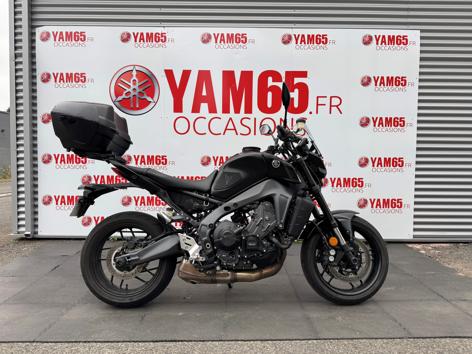 YAMAHA MT-09