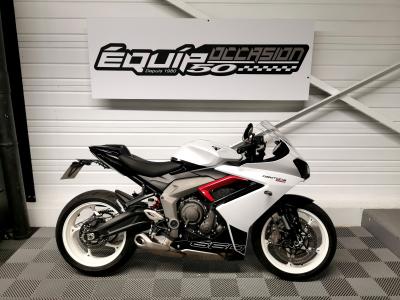 TRIUMPH 	DAYTONA 660