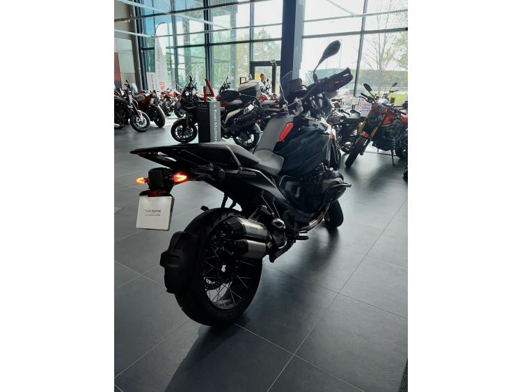 BMW R 1300 GS triple black pack pro