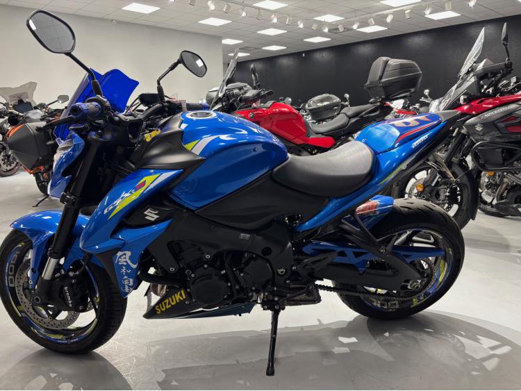 SUZUKI GSX-S 1000