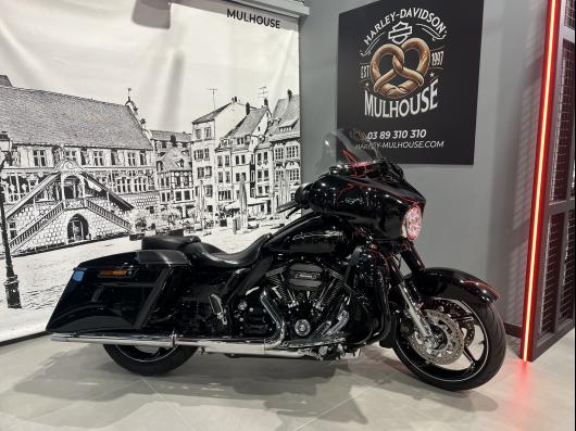 HARLEY-DAVIDSON TOURING STREET GLIDE 1800 CVO